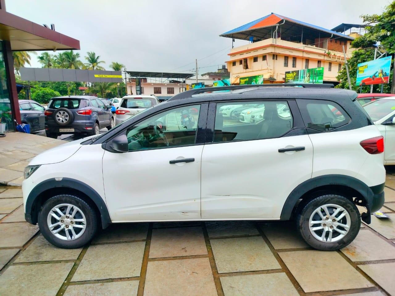 2020 Renault Triber RXE 2020 Renault Triber RXE