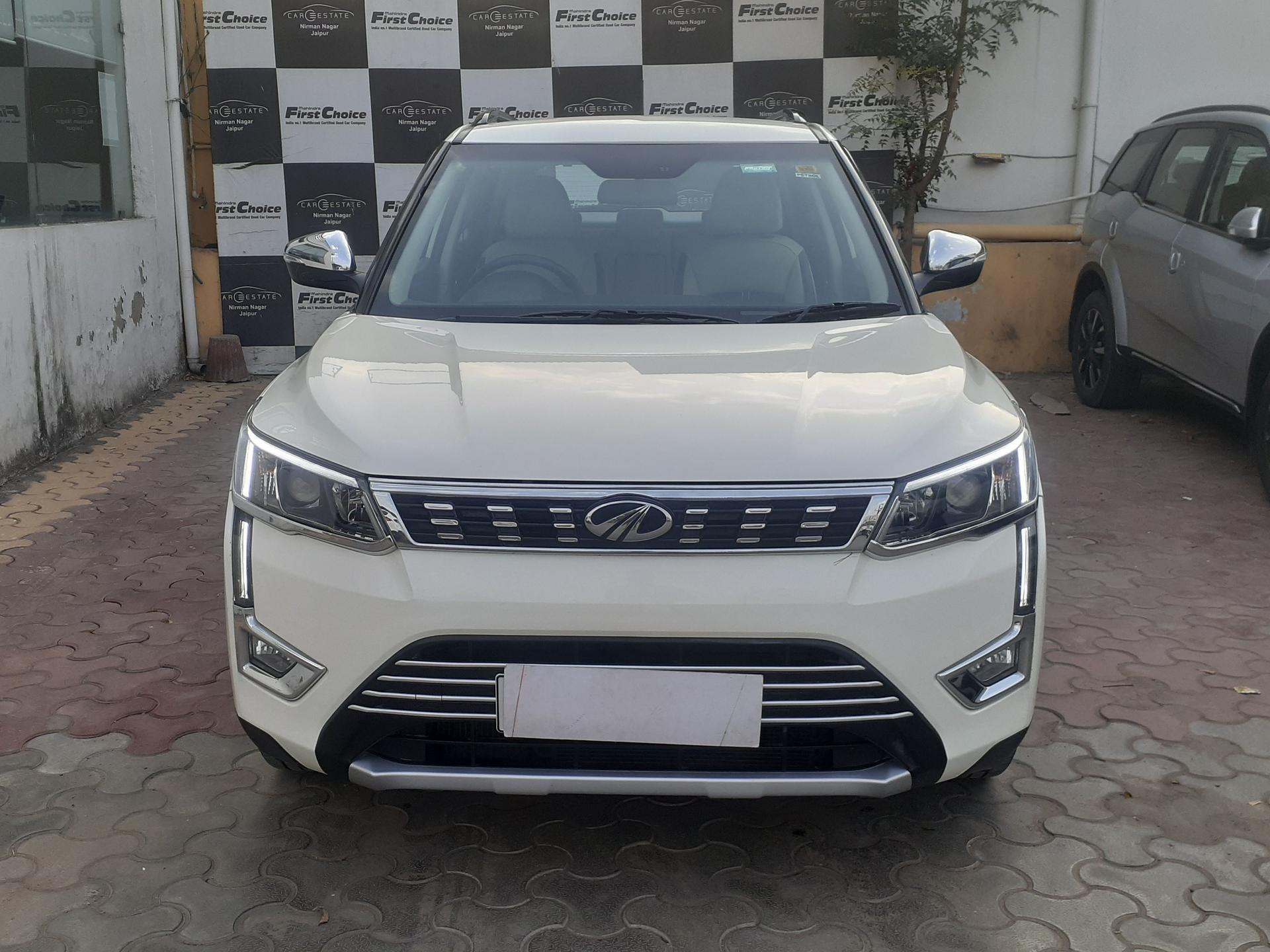 2019 Mahindra XUV300 W8 Petrol BS IV 2019 Mahindra XUV300 W8 Petrol BS IV